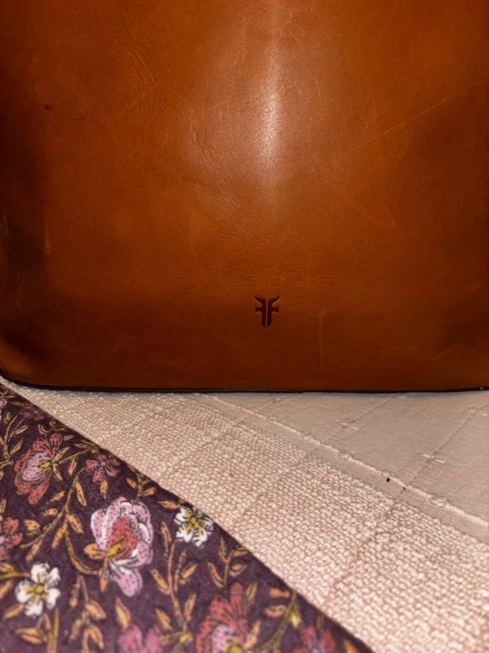 NWT Frye Carson Leather Tote in Cognac - Picture 3 of 11